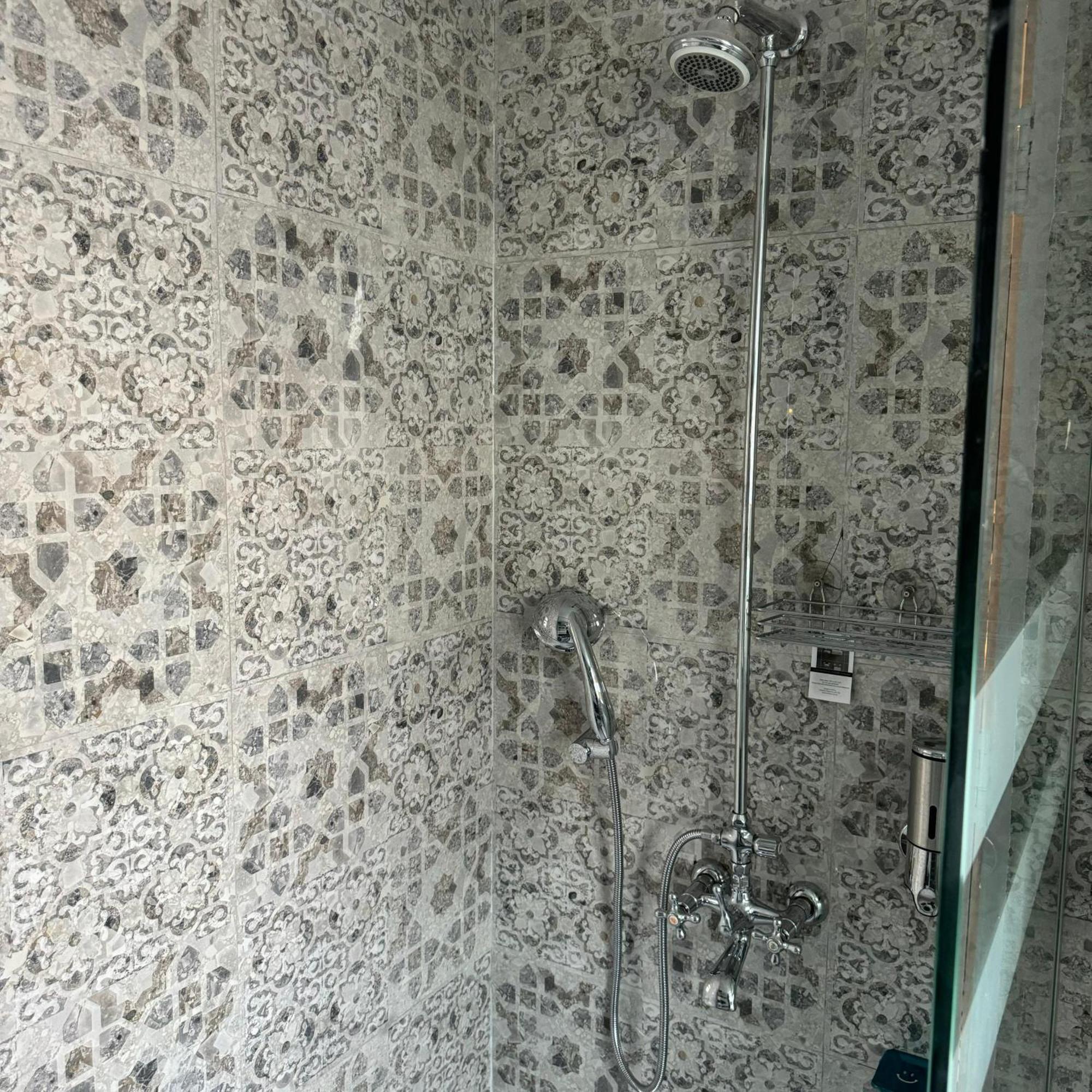 Greenlux Residency ラーワルピンディー エクステリア 写真